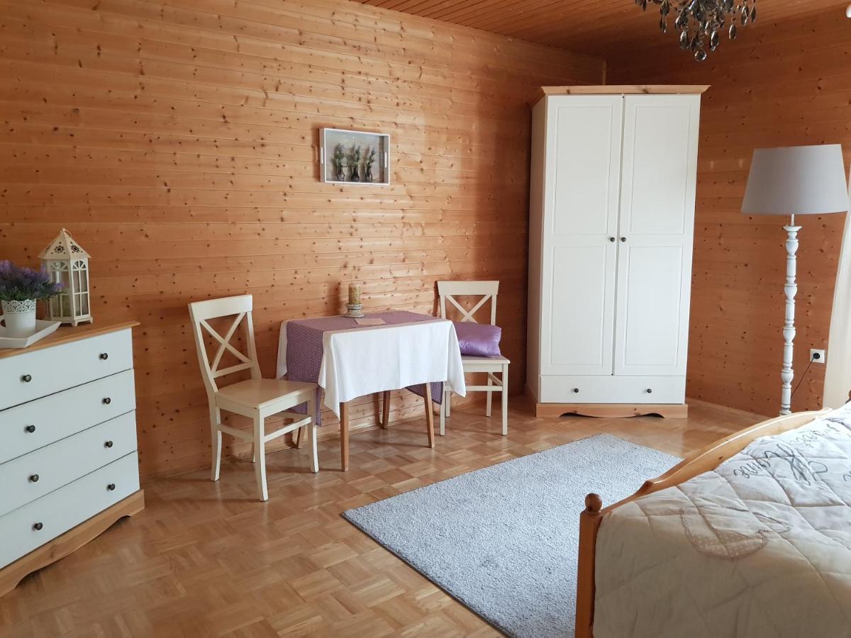 Feriendomizil Wetzelberger Appartement Monichwald Buitenkant foto